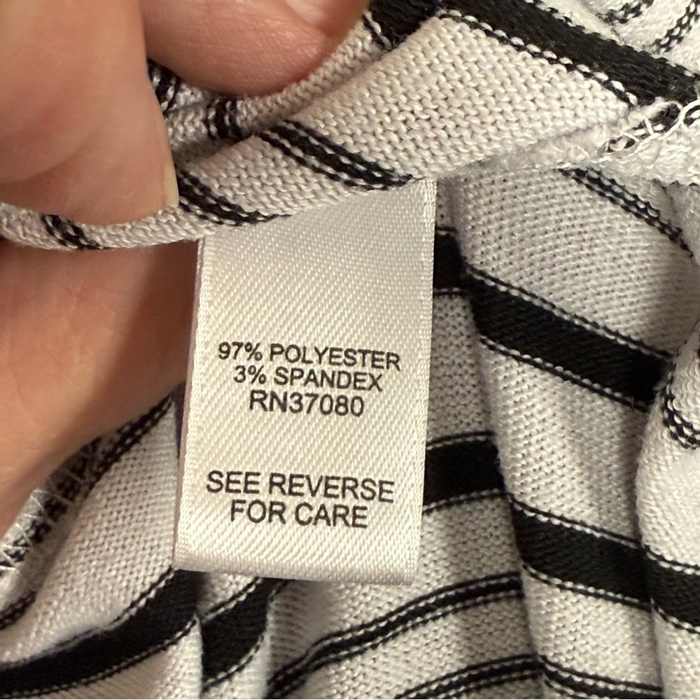 Cato 26/28W Black White Striped Open Front Vest Plus Size Casual Layering Top - Picture 6 of 7